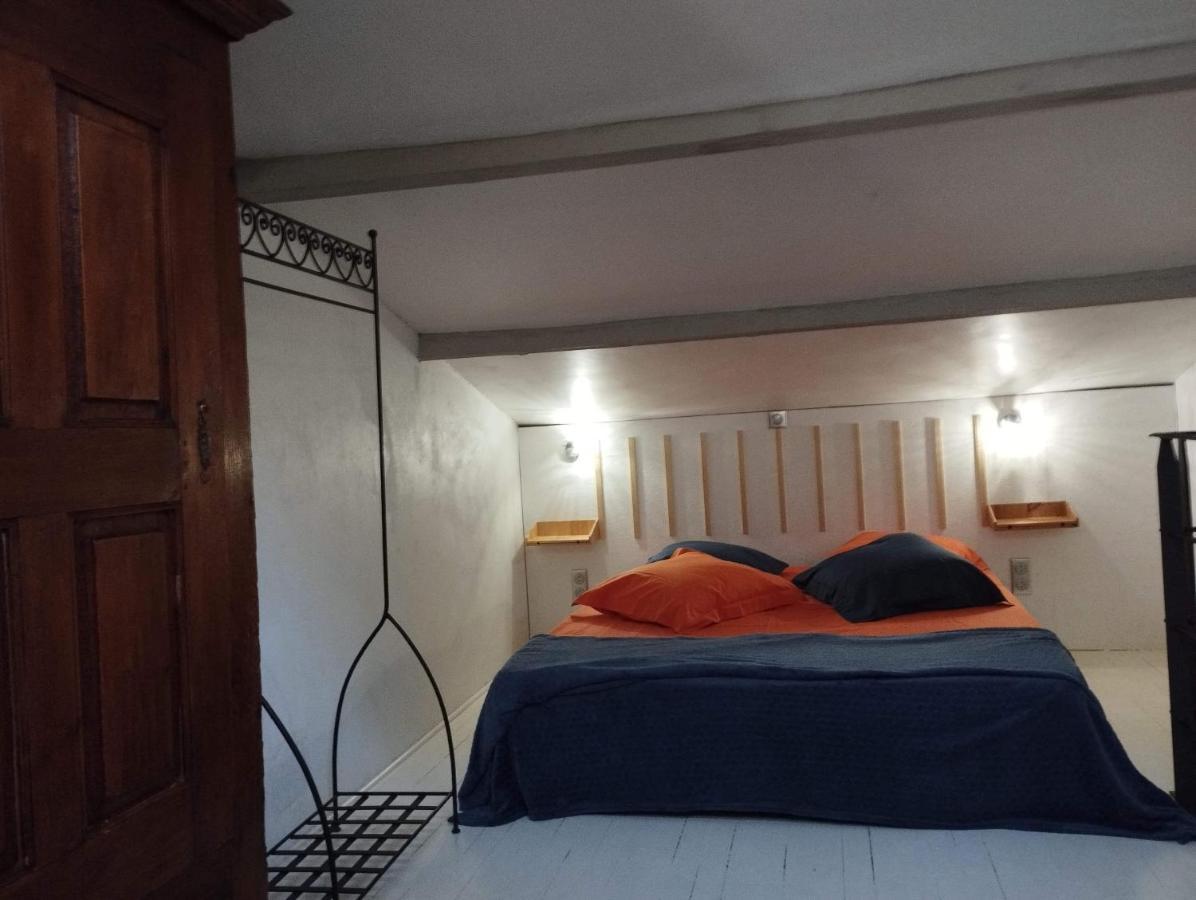 Chambre D'Hotes L'Orange Bleue Rustrel Esterno foto